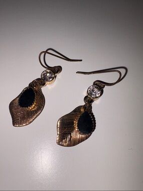 ❤️‍🔥3/10$❤️‍🔥Gold-Tone Black Stone Drop Earrings with Crystal Accent